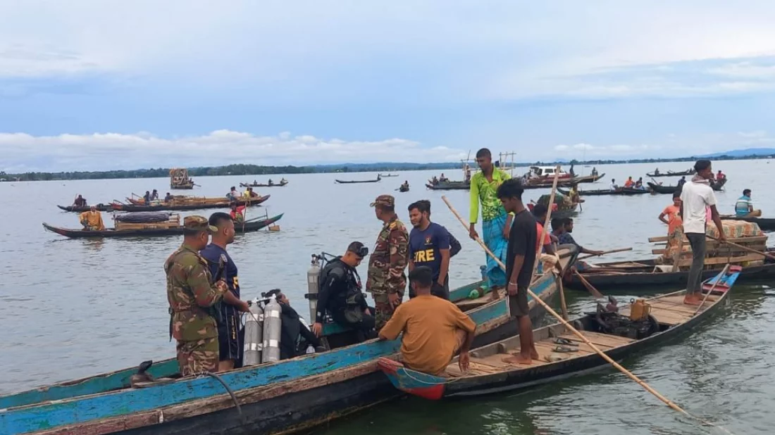 কাপ্তাই হ্রদে নৌকাডুবি: সেনাবাহিনীর অক্লান্ত প্রচেষ্টায় সফল উদ্ধার অভিযান